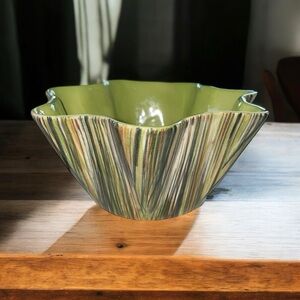 VTG MCM Scalloped Bowl – Hand-Painted Striped Pottery, Green Interior